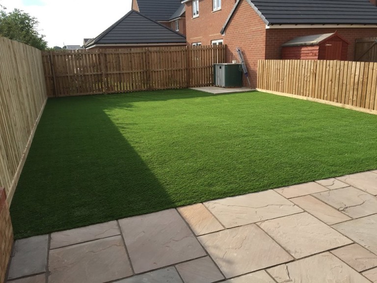 synthetic turf in a nice garden